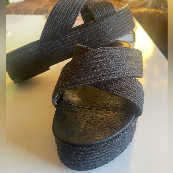 RAYE Tiko Black Raffia Sandals - Picture 7 of 9